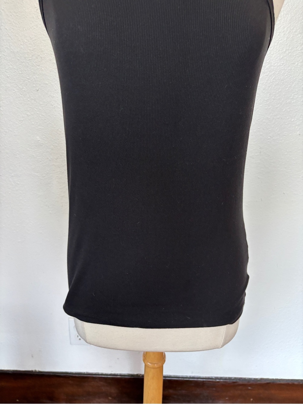 Solid Black Ribbed Tank Top - Picture 3 of 4